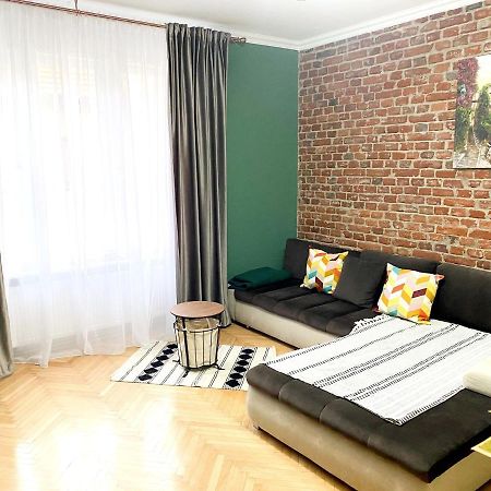Asha Central Apartment Timisoara Esterno foto