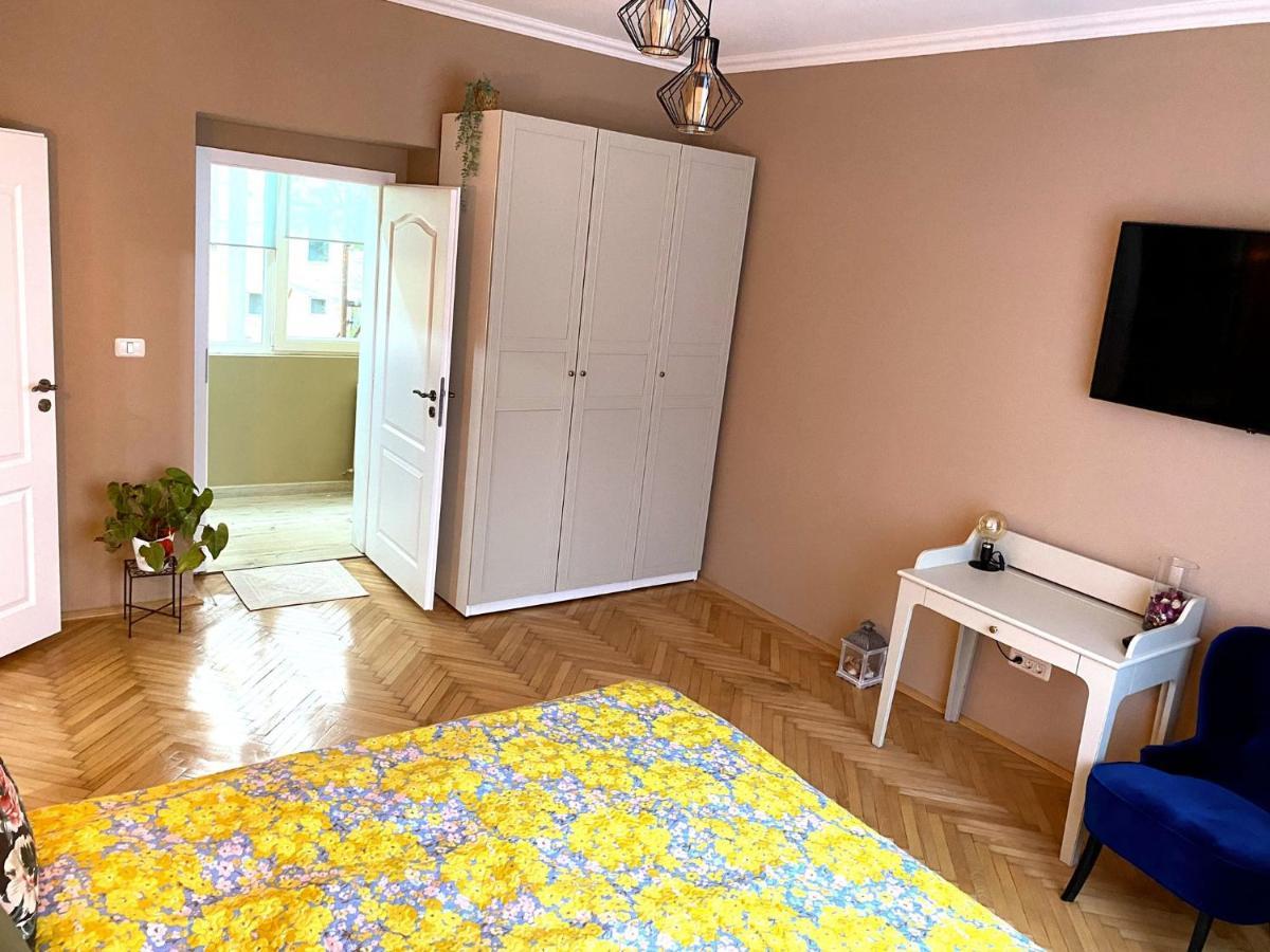 Asha Central Apartment Timisoara Esterno foto